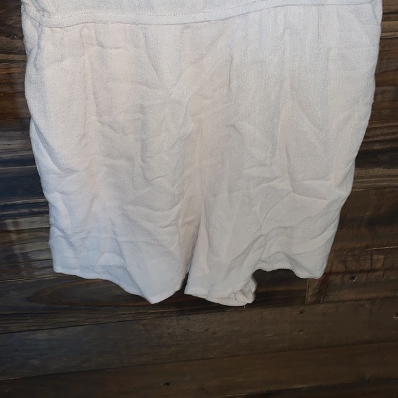 NWT Nude Romper with Lace Sleeves and Pockets - Picture 6 of 9